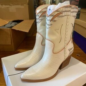 Dolce vita boots